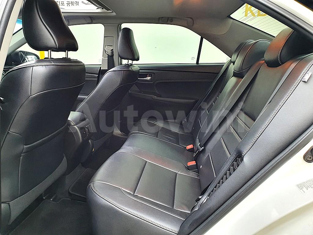 2017 TOYOTA  CAMRY 2.5 HYBRID XLE - 9