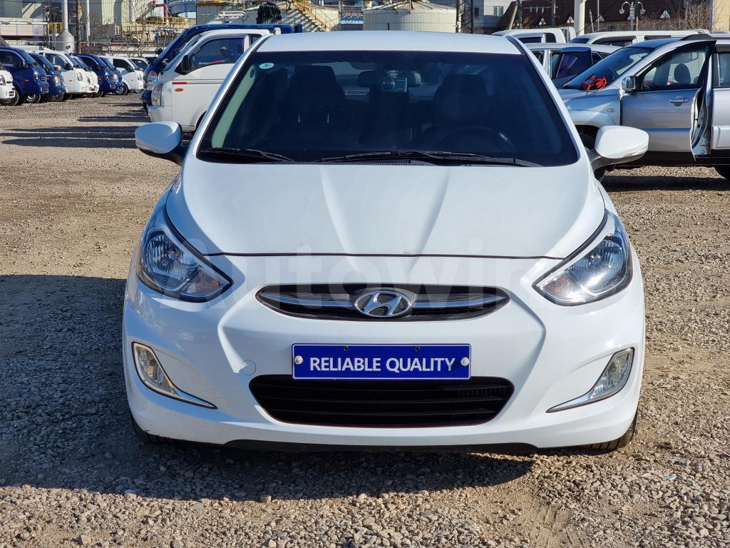 2017 HYUNDAI ACCENT  MODERN - 8