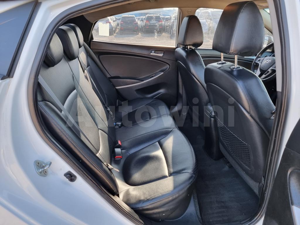 2017 HYUNDAI ACCENT  MODERN - 16