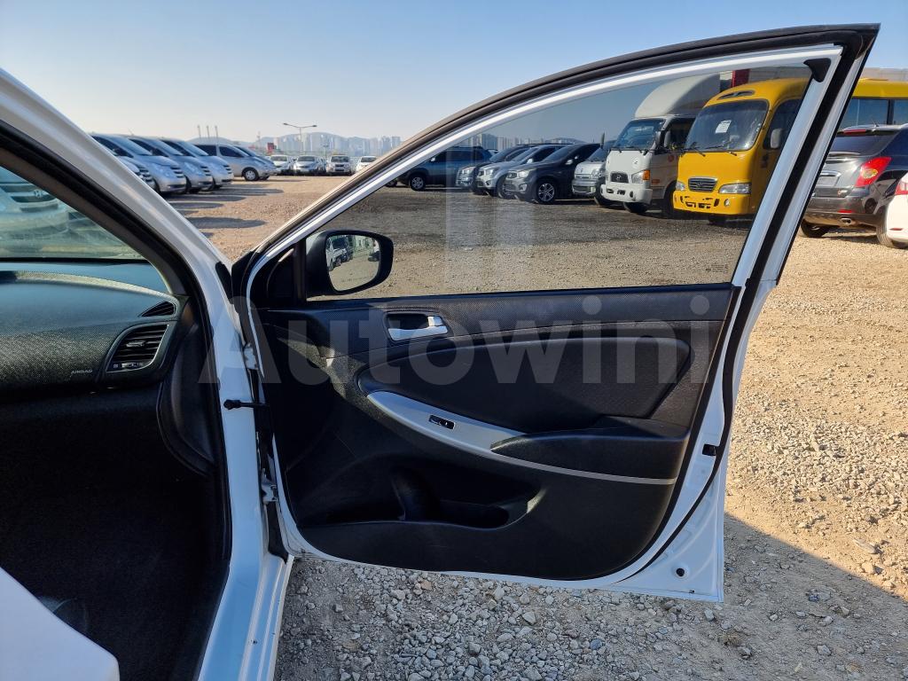 2017 HYUNDAI ACCENT  MODERN - 17