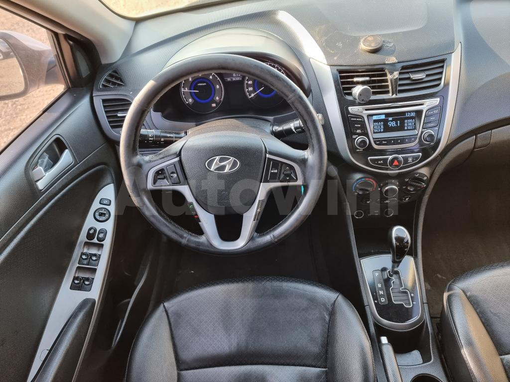 2017 HYUNDAI ACCENT  MODERN - 26