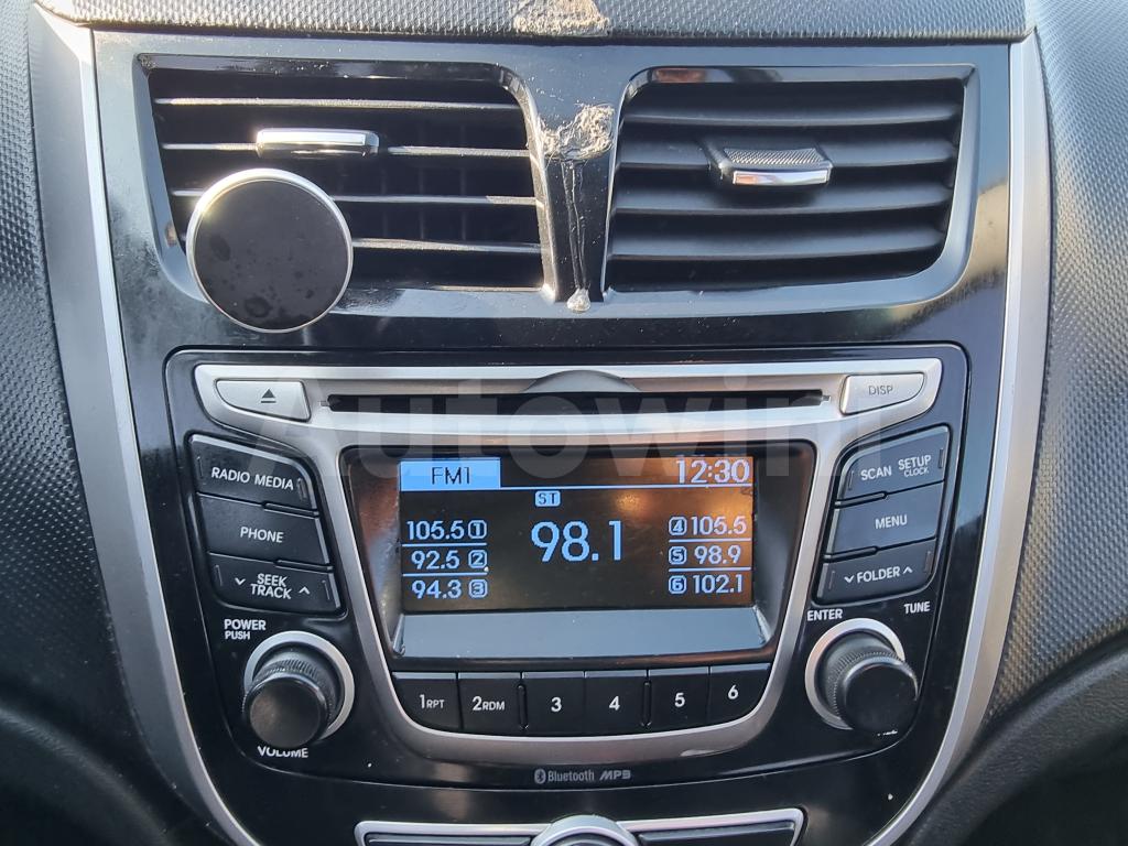 2017 HYUNDAI ACCENT  MODERN - 28