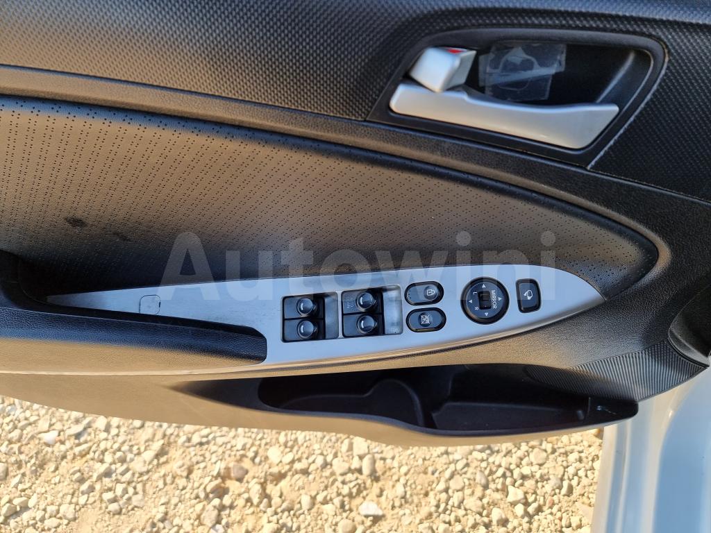 2017 HYUNDAI ACCENT  MODERN - 40