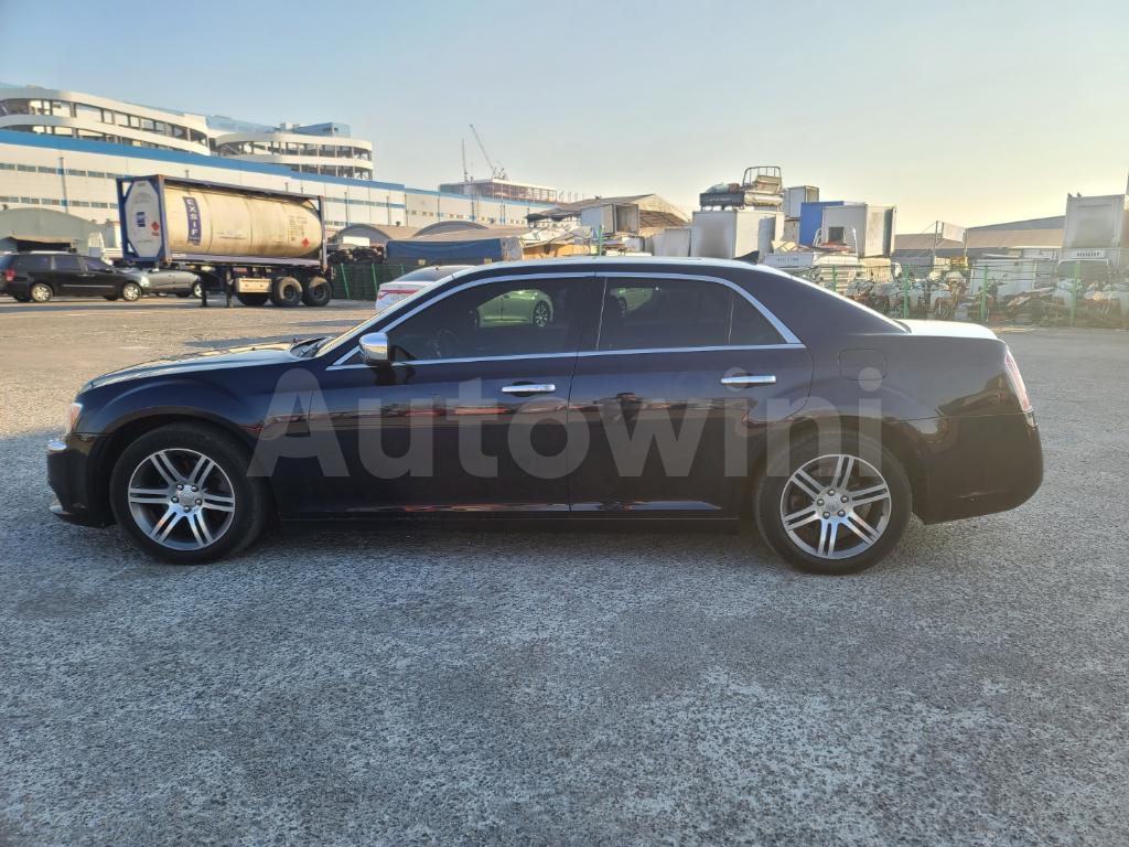 2C3CCACG4CH231233 2012 CHRYSLER 300C FULL OPTION VIP ,CEO CAR.-2