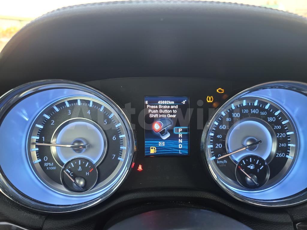 2012 CHRYSLER 300C FULL OPTION VIP ,CEO CAR. - 12