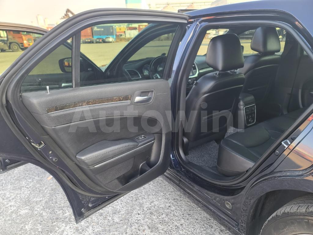 2012 CHRYSLER 300C FULL OPTION VIP ,CEO CAR. - 25
