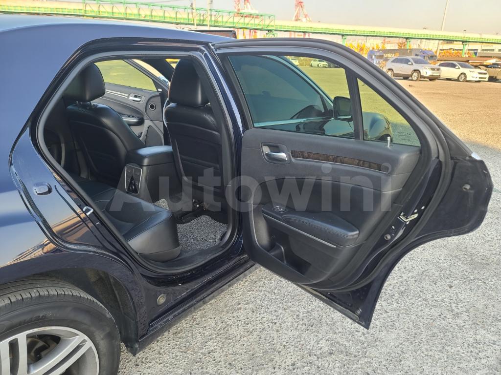 2012 CHRYSLER 300C FULL OPTION VIP ,CEO CAR. - 27