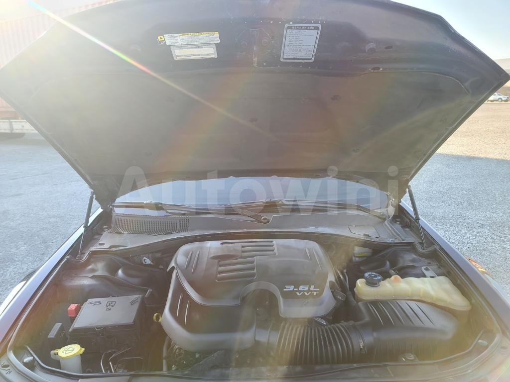 2012 CHRYSLER 300C FULL OPTION VIP ,CEO CAR. - 32
