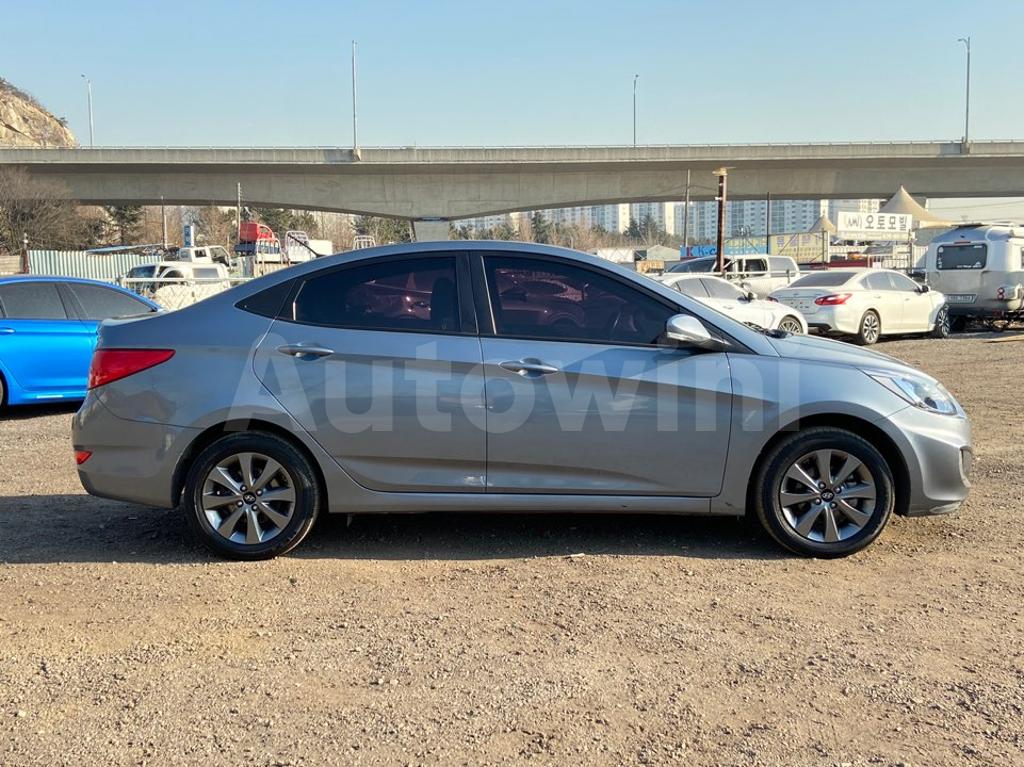 KMHCT41BEKU447974 2019 HYUNDAI ACCENT  1.4 MODERN ABS/VDC/EPS AT-4