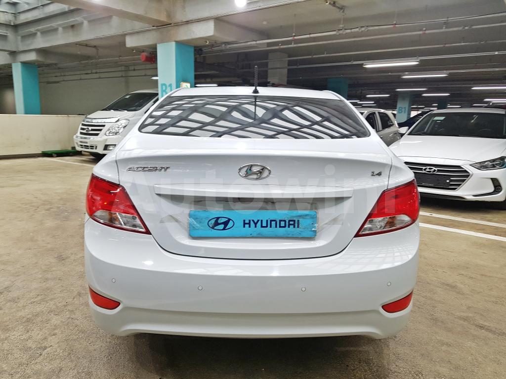 KMHCS41BEKU443110 2019 HYUNDAI ACCENT  G(LED+ANDROID+LEATHER C)-5