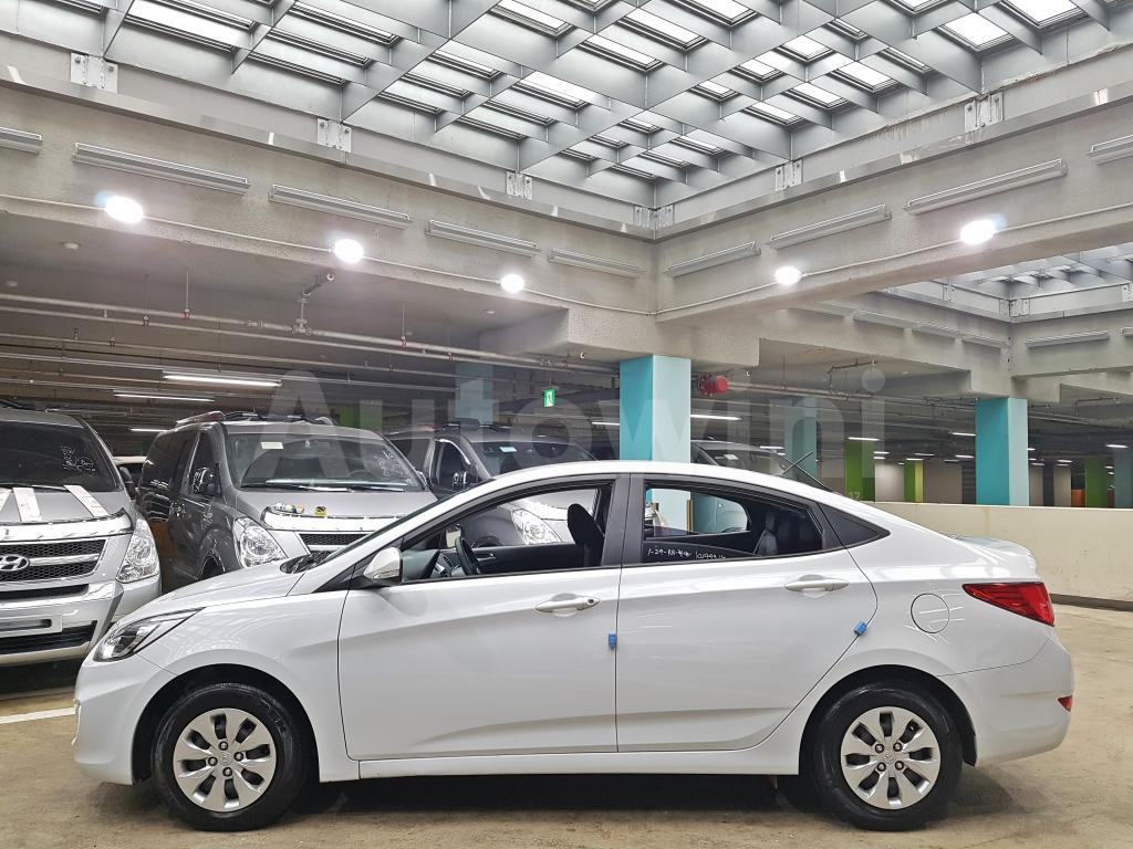 2019 HYUNDAI ACCENT  G(LED+ANDROID+LEATHER C) - 8