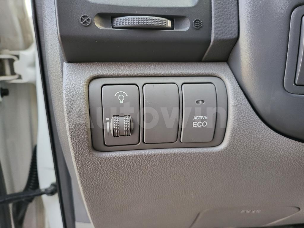 2013 KIA GRAND CARNIVAL R GX AUTO - 22