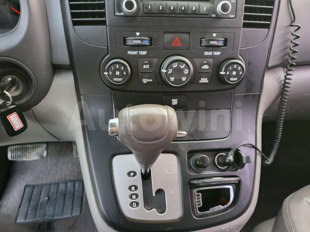 2013 KIA GRAND CARNIVAL R GX AUTO - 25