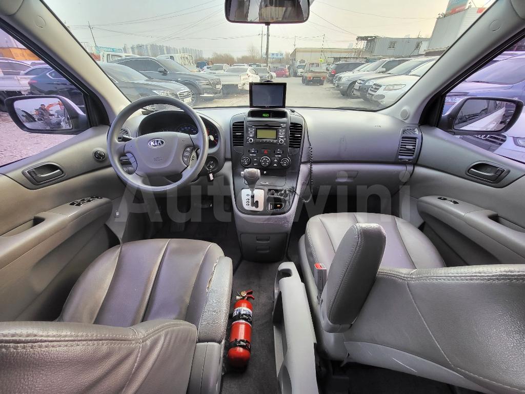 2013 KIA GRAND CARNIVAL R GX AUTO - 29