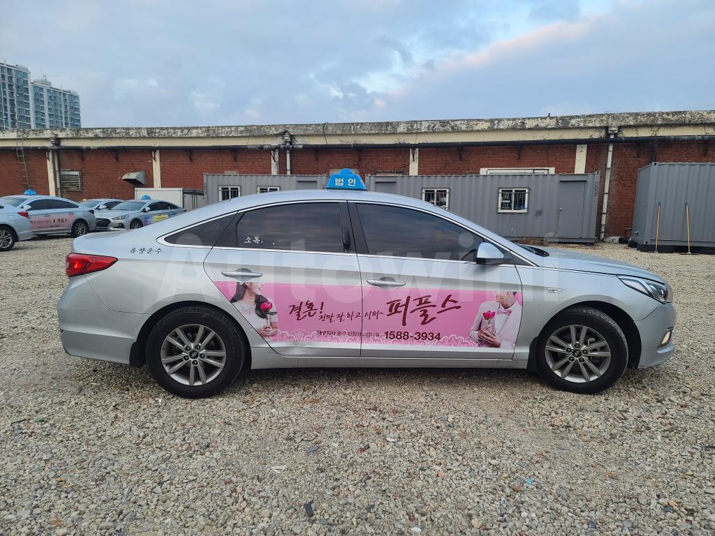 KMHE341DBJA455459 2018 HYUNDAI LF SONATA TAXI 18/18 REAL MILEAGE-5