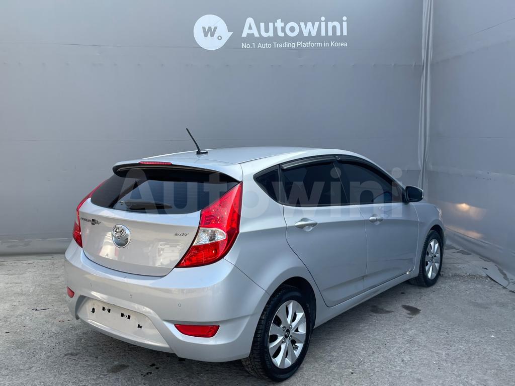 KMHCT51UGHU301488 2017 HYUNDAI ACCENT  NO ACCIDENT, S KEY, ENGLISH NA-4