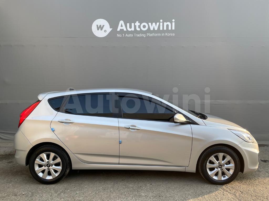 KMHCT51UGHU318331 2017 HYUNDAI ACCENT  NO ACCIDENT, S KEY, ENGLISH NA-3