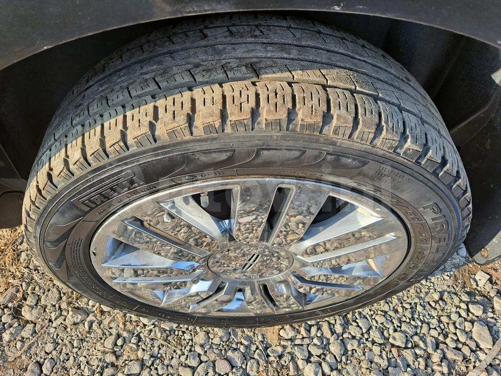 2010 LINCOLN MKX MKX 4WD - 29