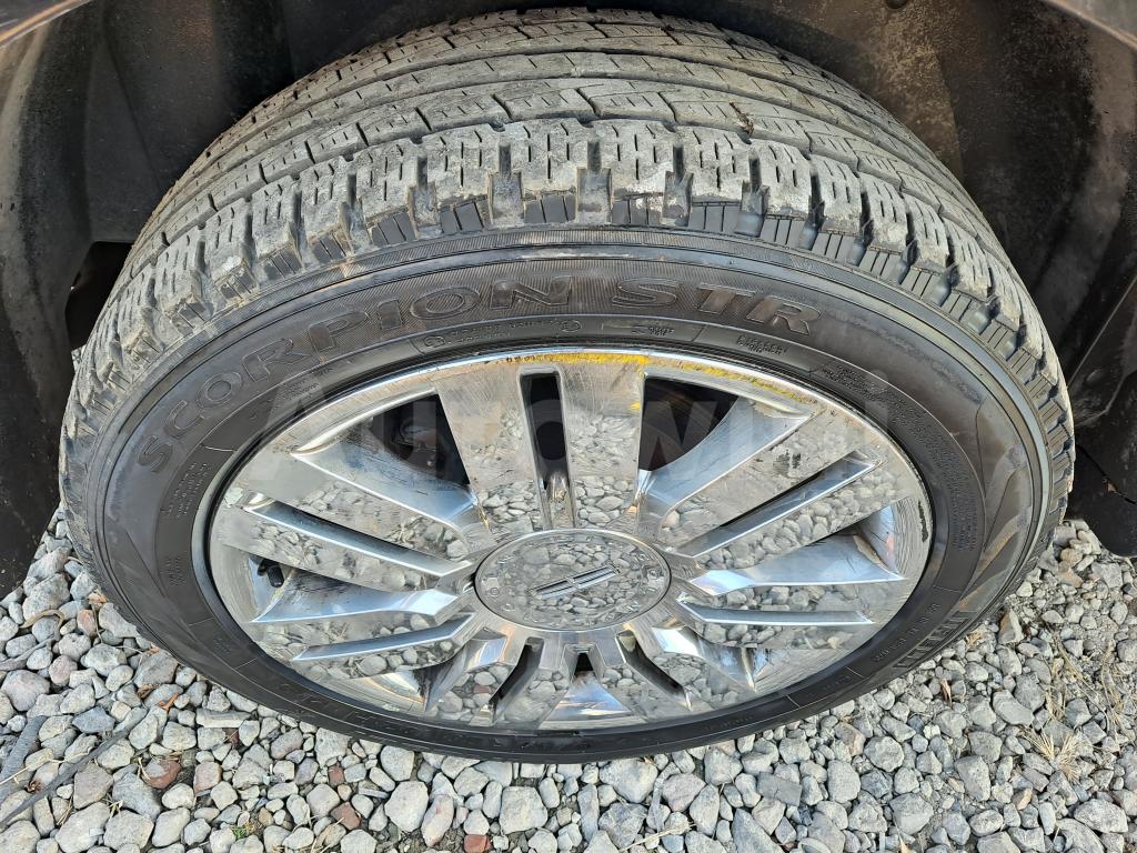 2010 LINCOLN MKX MKX 4WD - 30