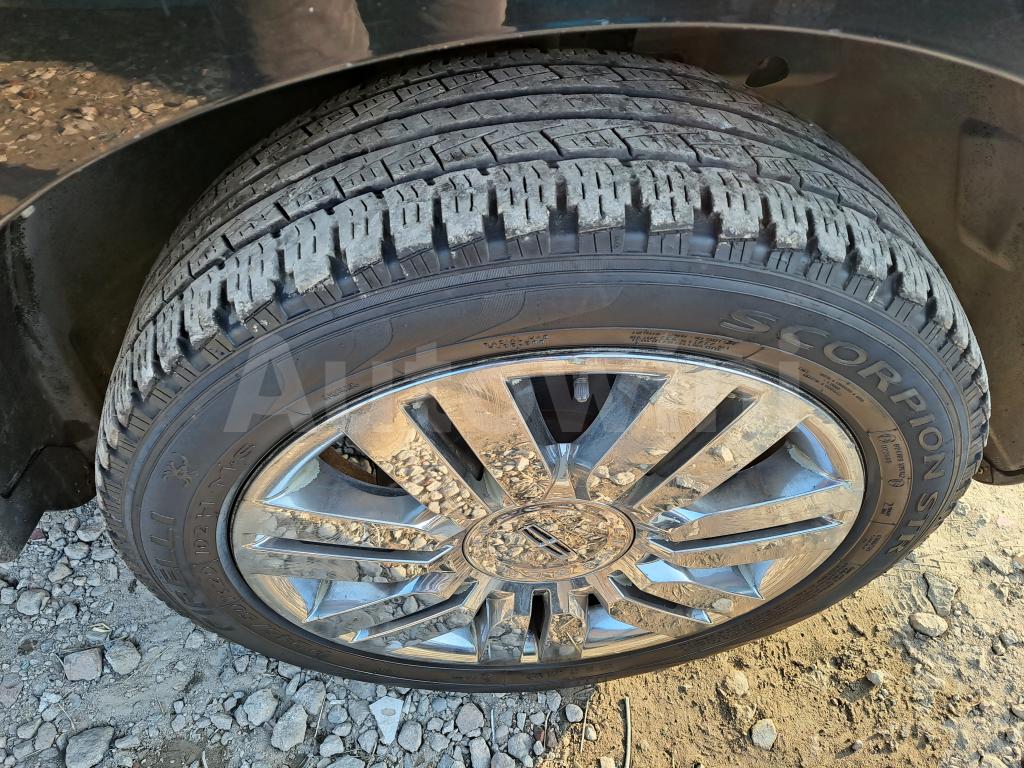 2010 LINCOLN MKX MKX 4WD - 31