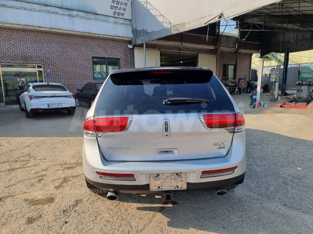 2LMDJ8JK3BBJ06747 2011 LINCOLN MKX AWD-5
