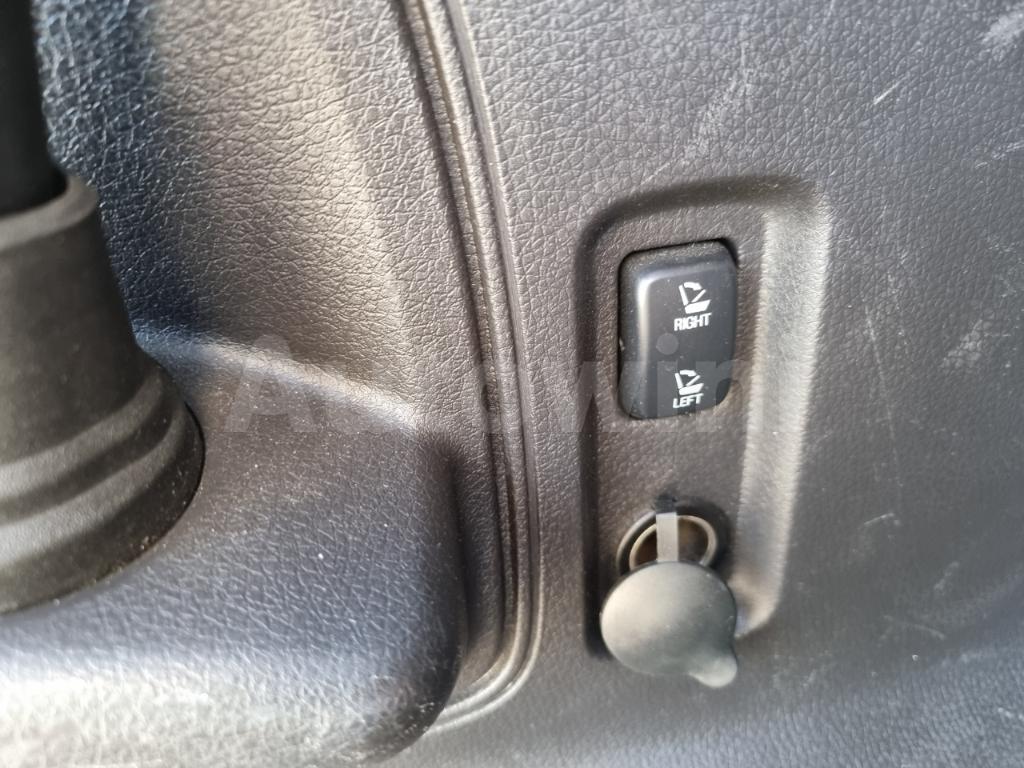 2011 LINCOLN MKX AWD - 19