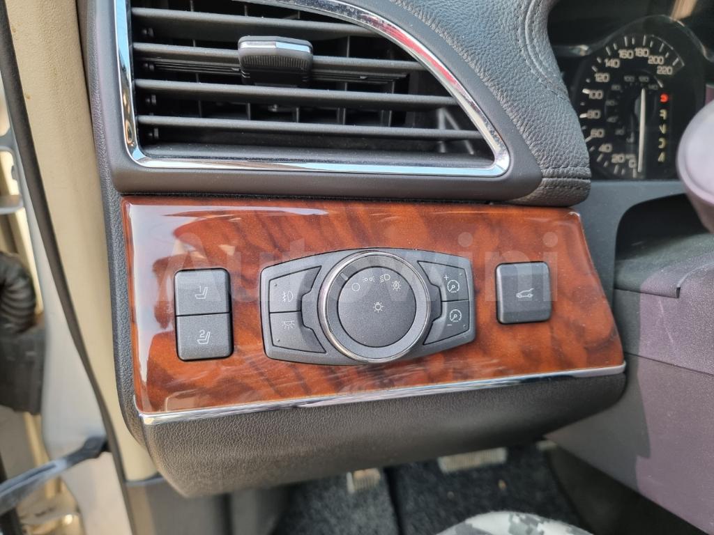 2011 LINCOLN MKX AWD - 27