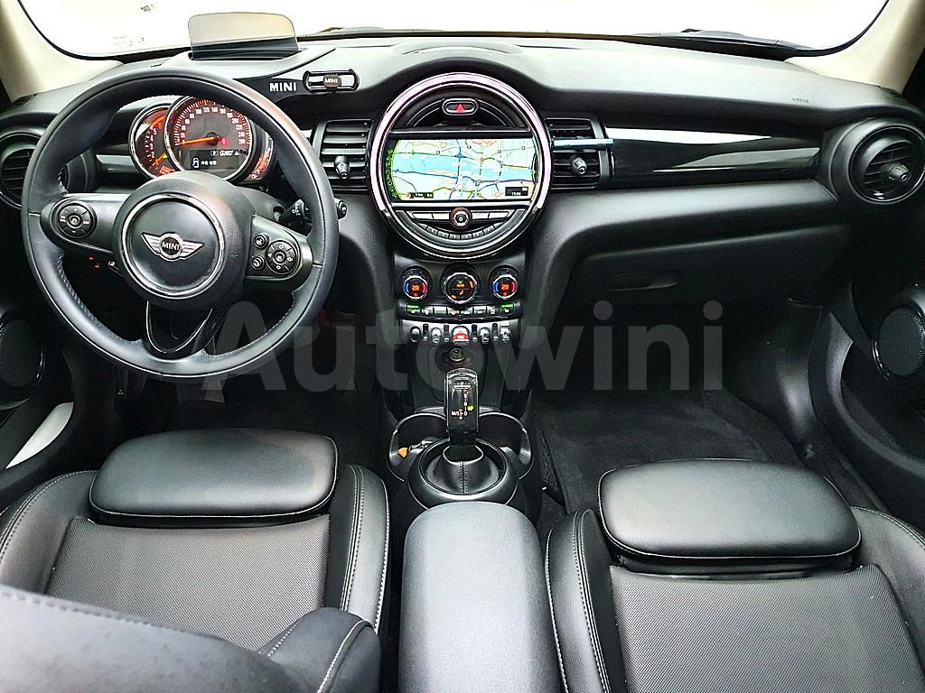 WMWXV3108JTC99172 2018 MINI COOPER D 1.5 5-DOOR HIGH 3RD GEN-4