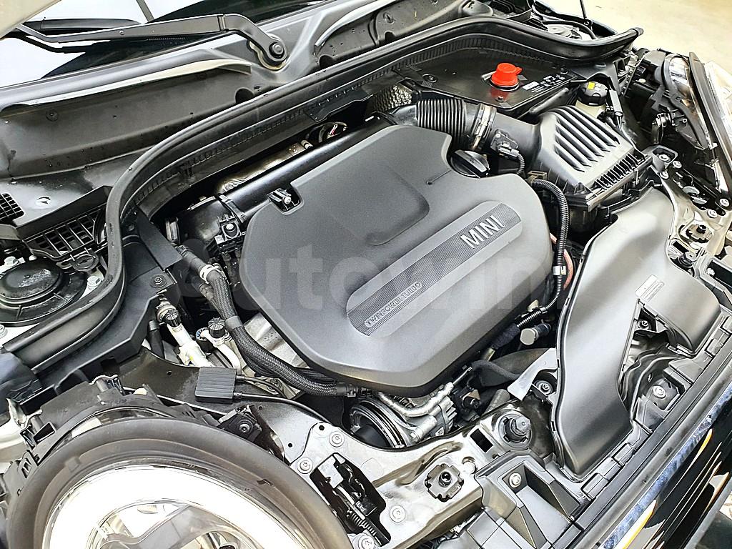 WMWXV3108JTC99172 2018 MINI COOPER D 1.5 5-DOOR HIGH 3RD GEN-5