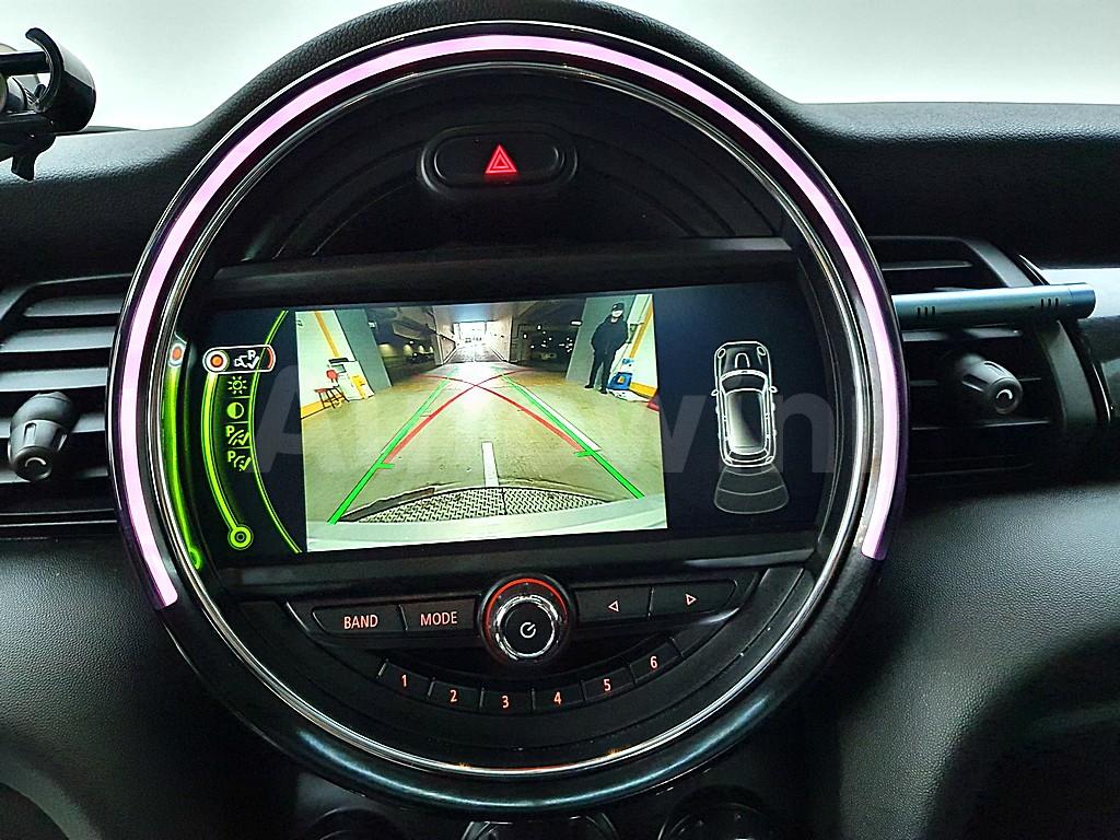 2018 MINI COOPER D 1.5 5-DOOR HIGH 3RD GEN - 12