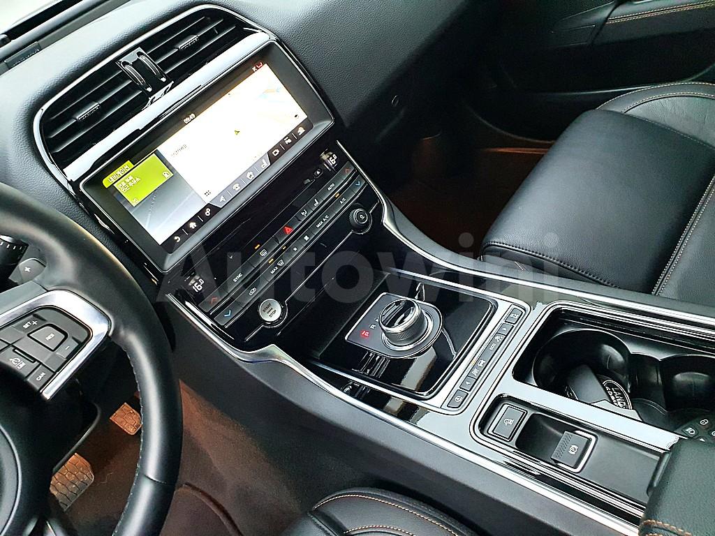 2018 JAGUAR XE 2.0D PRESTIGE - 11