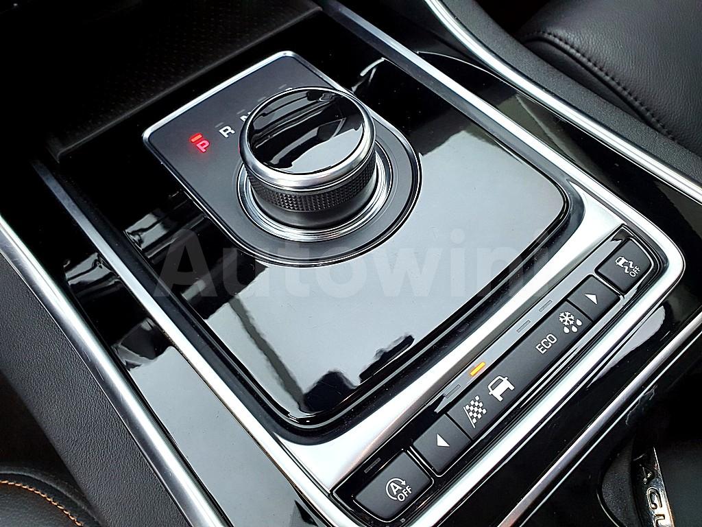2018 JAGUAR XE 2.0D PRESTIGE - 13