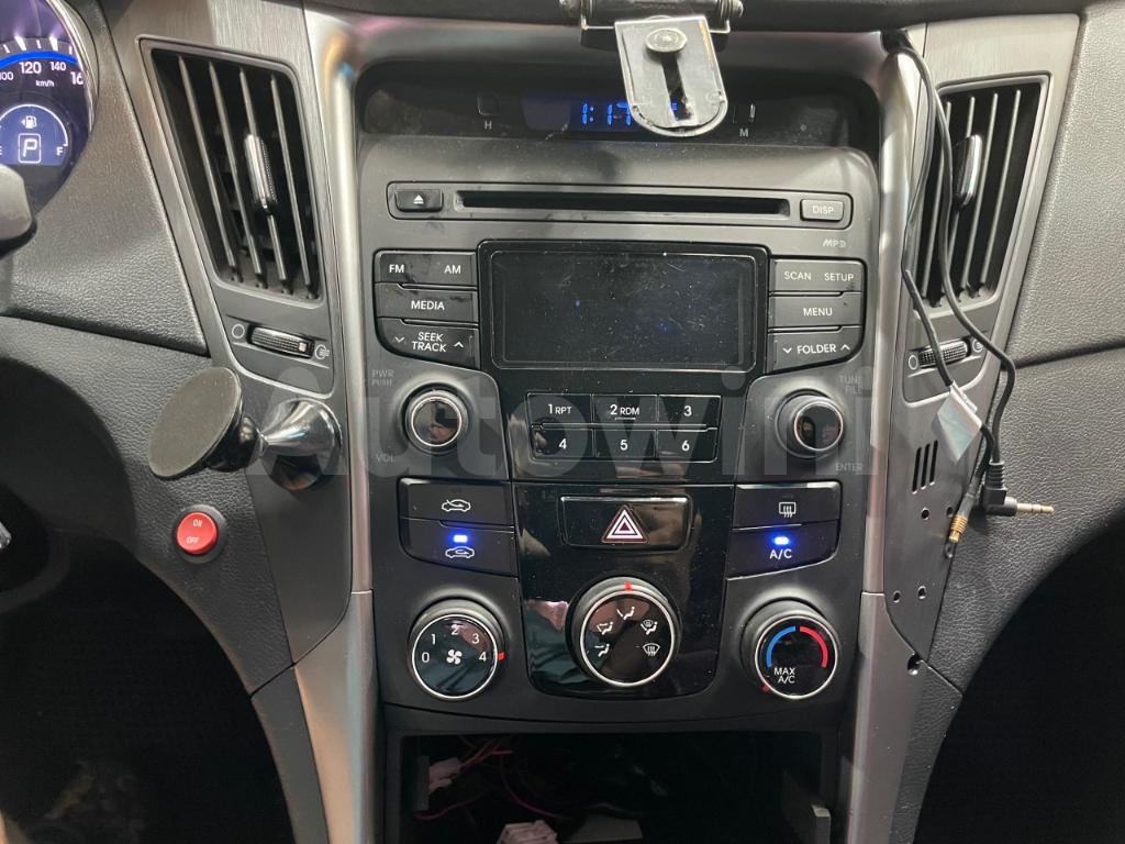 2014 HYUNDAI YF SONATA - LPG 2WD AT - 24
