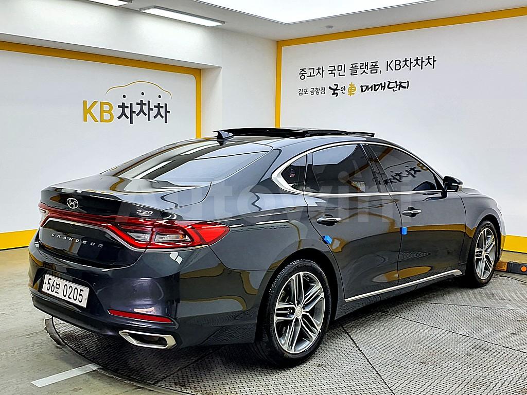 KMHF141RBHA013399 2017 HYUNDAI GRANDEUR IG AZERA 2.2 DIESEL PREMIUM-2