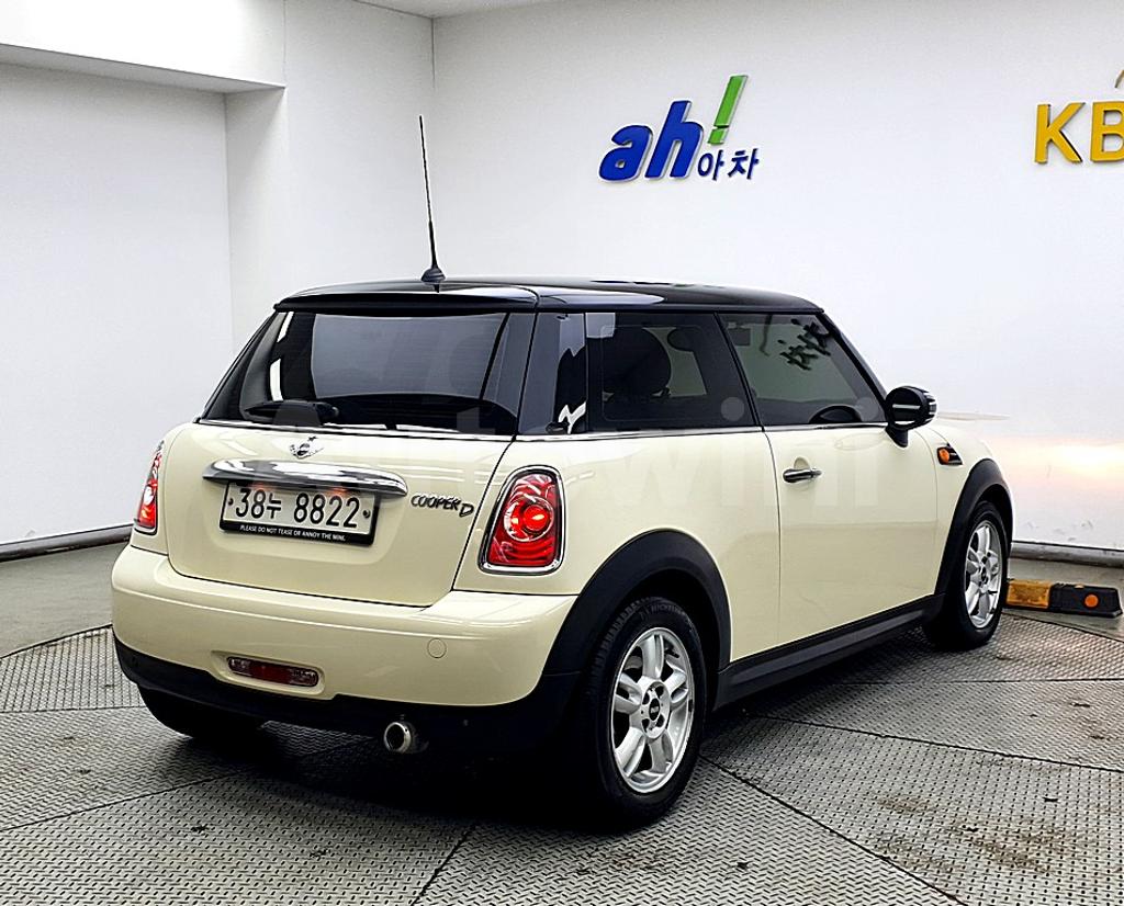 WMWSW5105CT470706 2012 MINI COOPER D 2.0 SE 2ND GEN-2