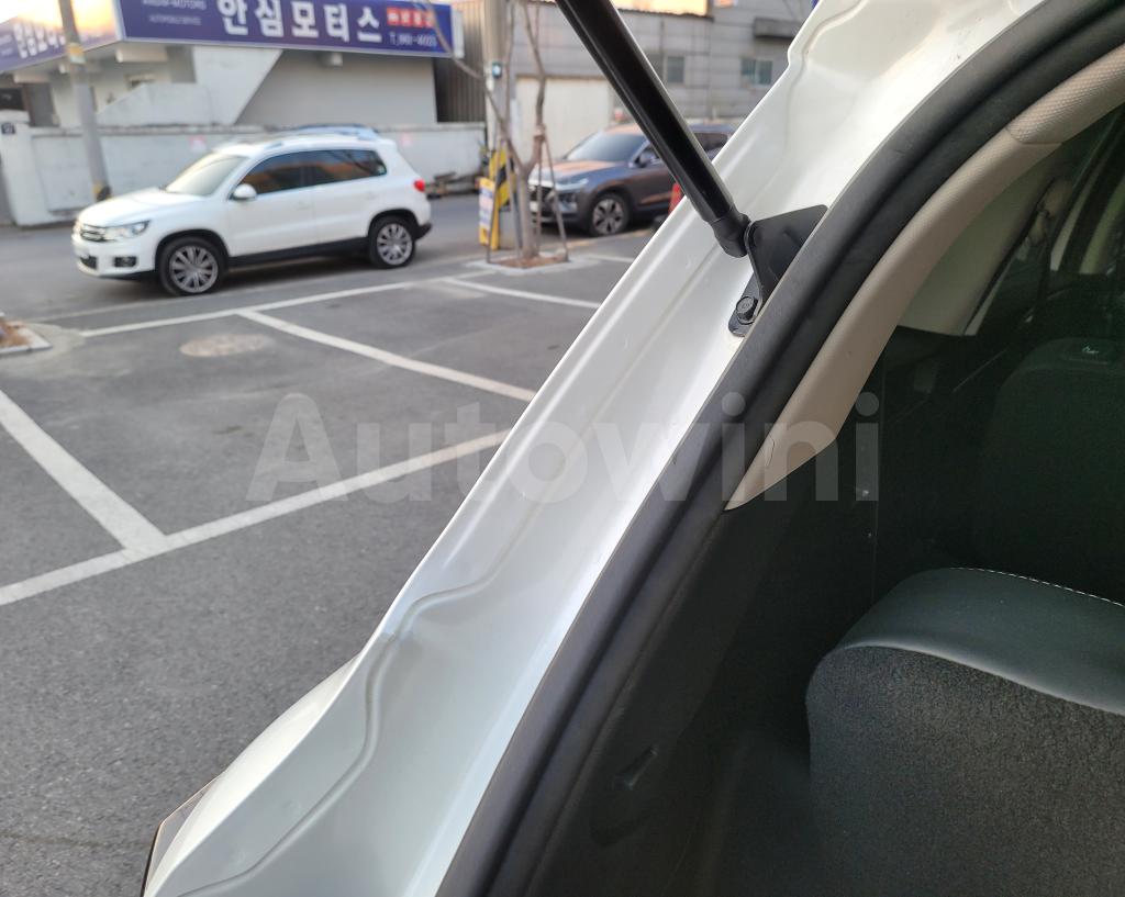 2021 KIA MQ4 PRESTIGE. 6SEAT 4WD GASOLINE - 25