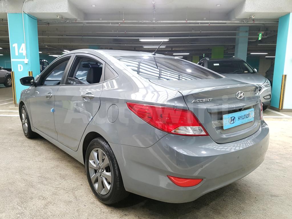 KMHCS41BEKU440325 2019 HYUNDAI ACCENT  G-15R+LED+LEATHER+ANDROID)-4