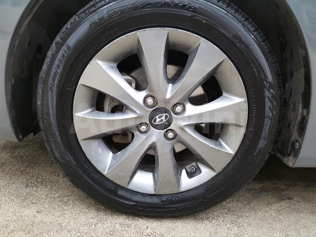 2019 HYUNDAI ACCENT  G-15R+LED+LEATHER+ANDROID) - 39