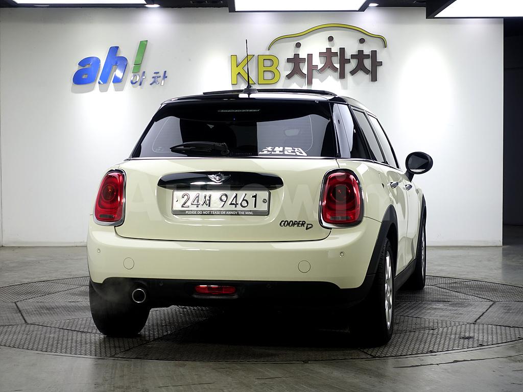 WMWXV3107JTE92669 2018 MINI COOPER D 1.505DOOR HI 3GEN-2