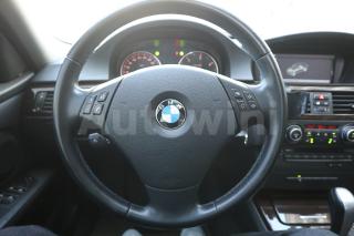 2010 BMW 3 SERIES E90  320D+AVNV+SROOF+SKEY+M PKG+AAA - 27