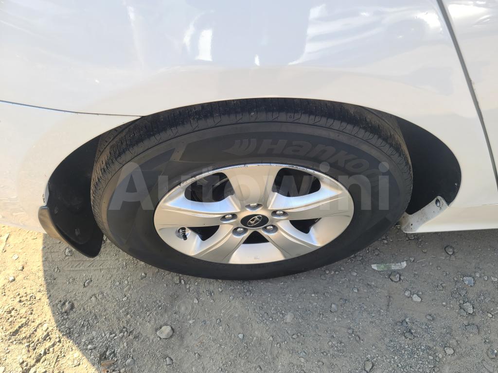 2016 HYUNDAI YF SONATA THE BRILLIANT LPG - 11