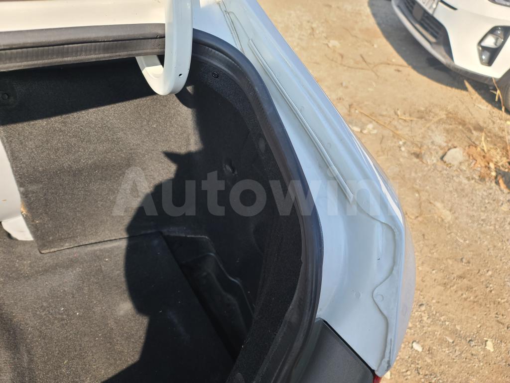 2016 HYUNDAI YF SONATA THE BRILLIANT LPG - 32