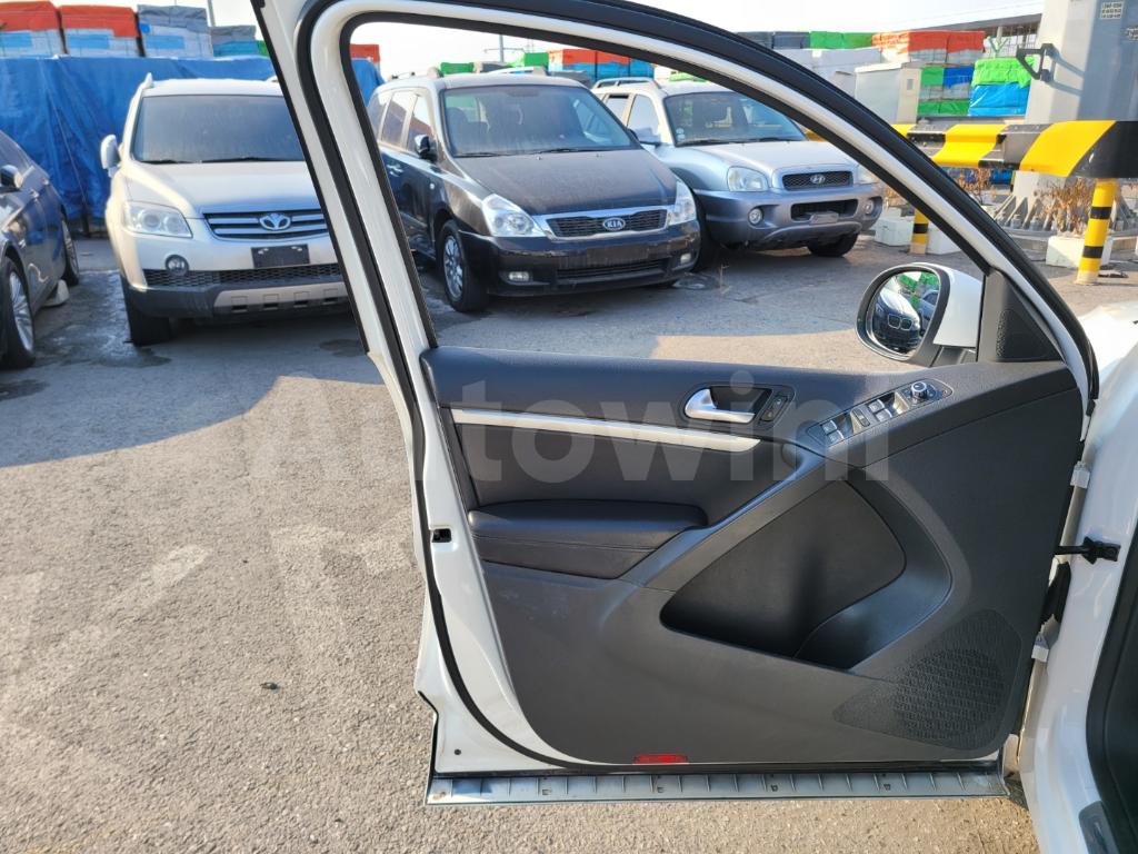 2012 VOLKSWAGEN  TIGUAN R-LINE FULL 4WD - 23