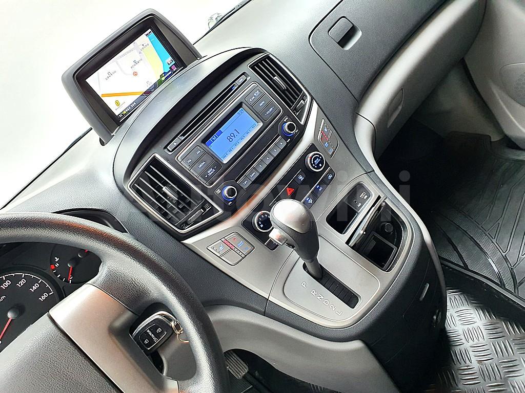 2017 HYUNDAI GRAND STAREX H-1 12 SEATER LPI WAGON CVX SMART - 11