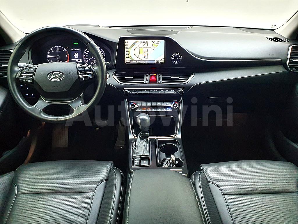 KMHF141RBJA149485 2018 HYUNDAI GRANDEUR IG AZERA 2.2 DIESEL PREMIUM-4