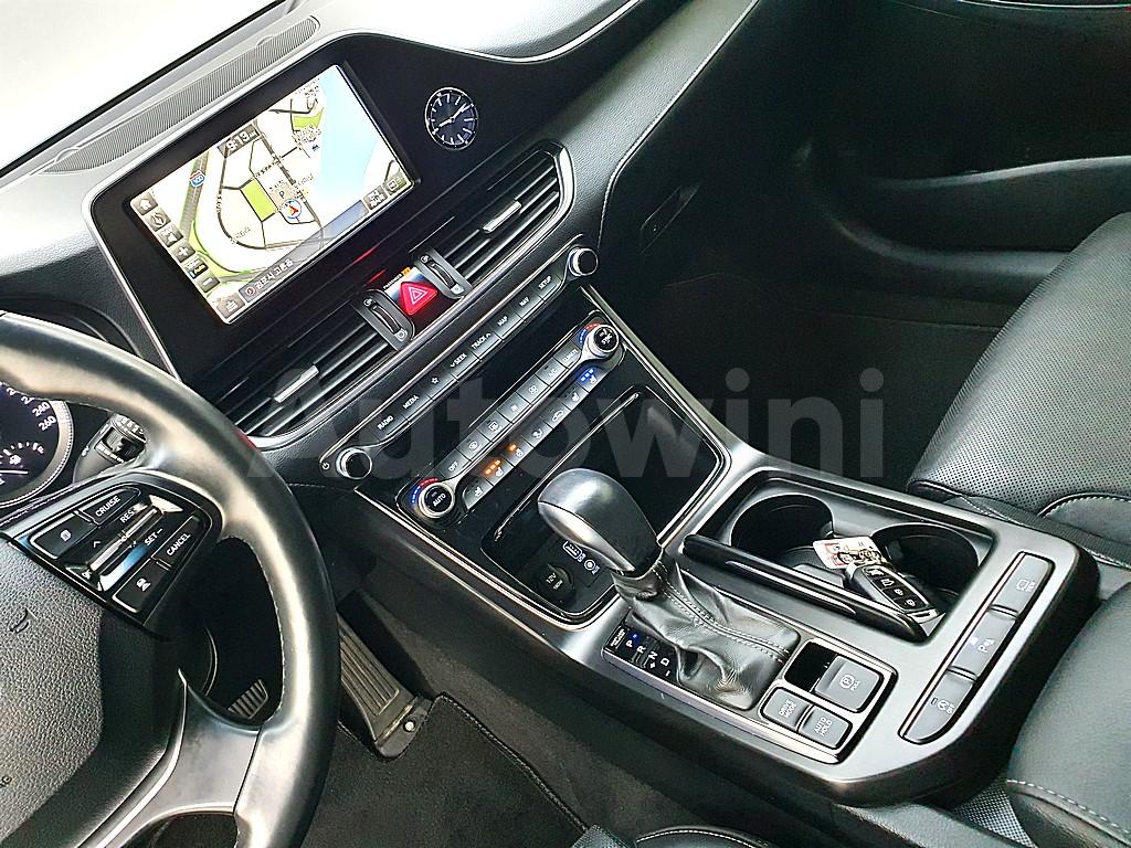 2018 HYUNDAI GRANDEUR IG AZERA 2.2 DIESEL PREMIUM - 11