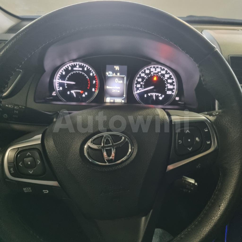 2017 TOYOTA  CAMRY REAL.MILEAGE REAL.CAMP.SUNROOF - 25