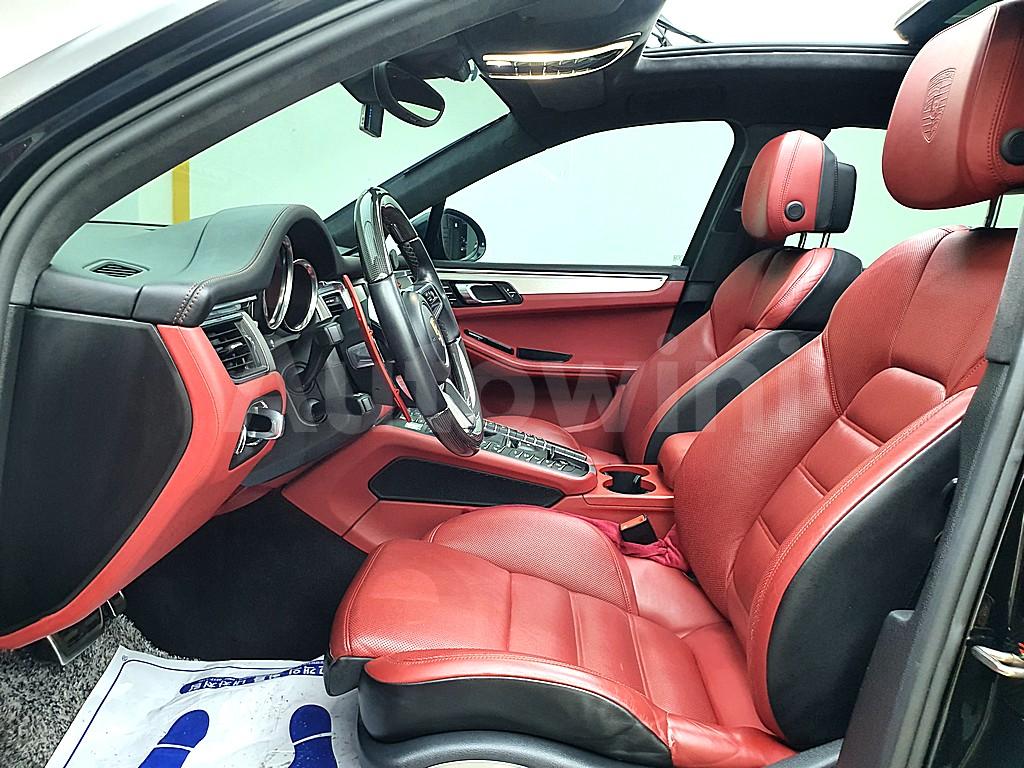 2015 PORSCHE MACAN 3.6 TURBO - 8
