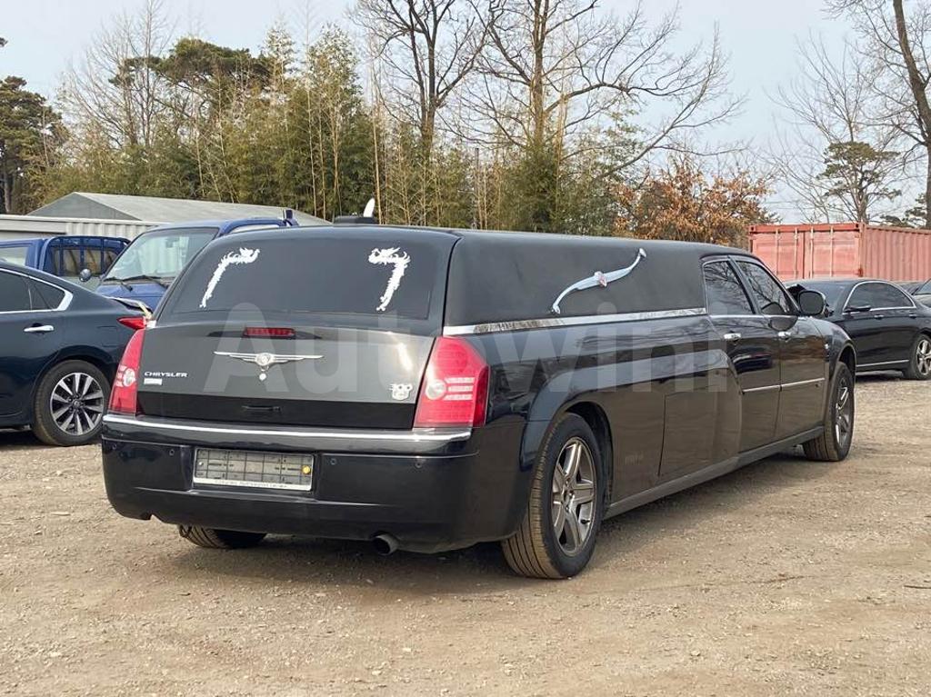 2010 CHRYSLER 300C FUNERAL COACH SUNR/NAVI/CAMAT - 7