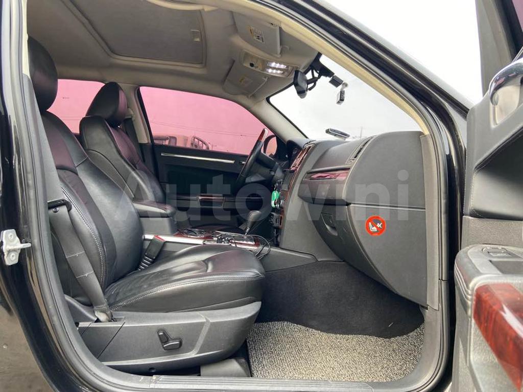 2010 CHRYSLER 300C FUNERAL COACH SUNR/NAVI/CAMAT - 11